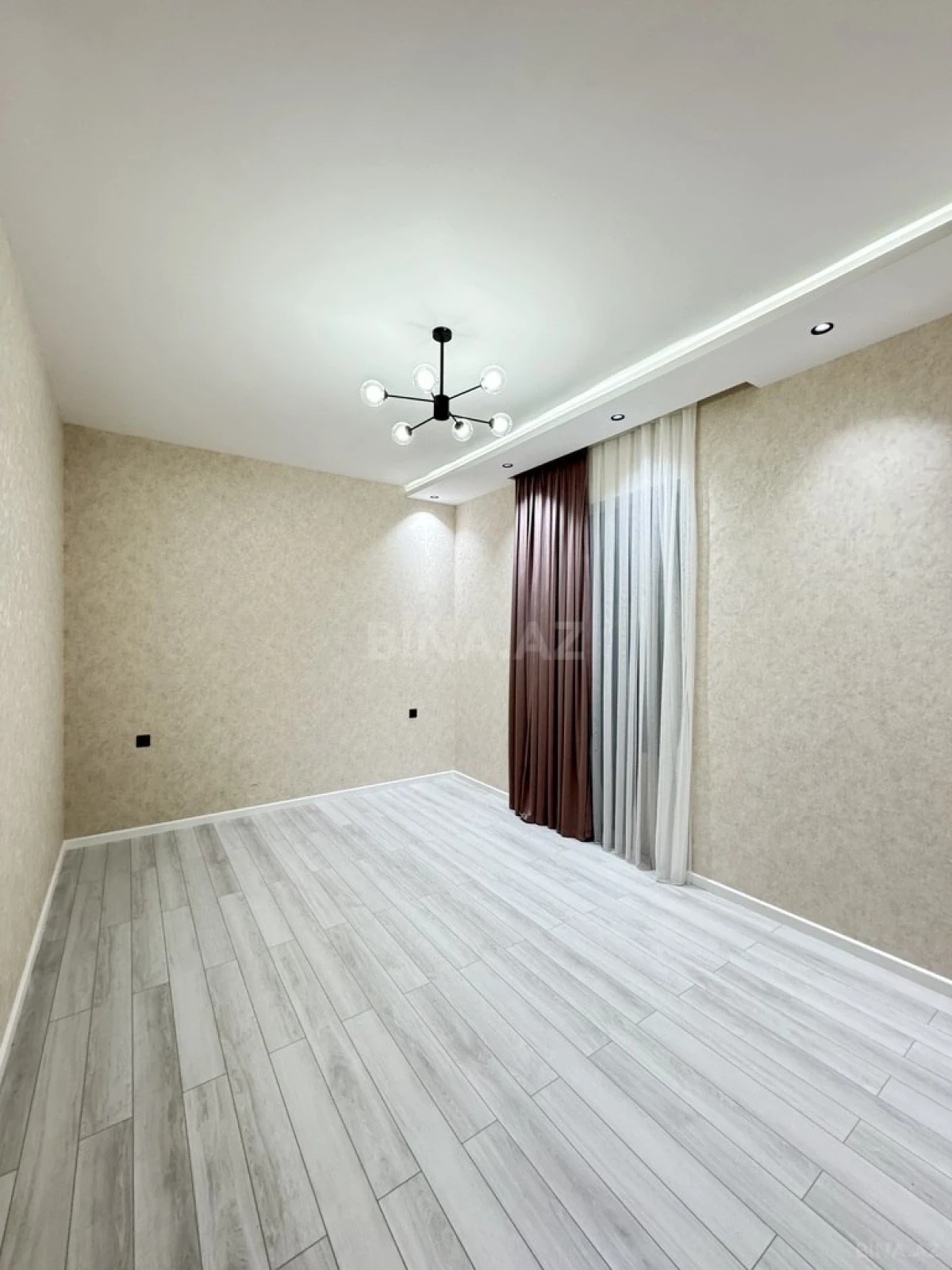 Satılır 4 otaqlı həyət evi 165 m²