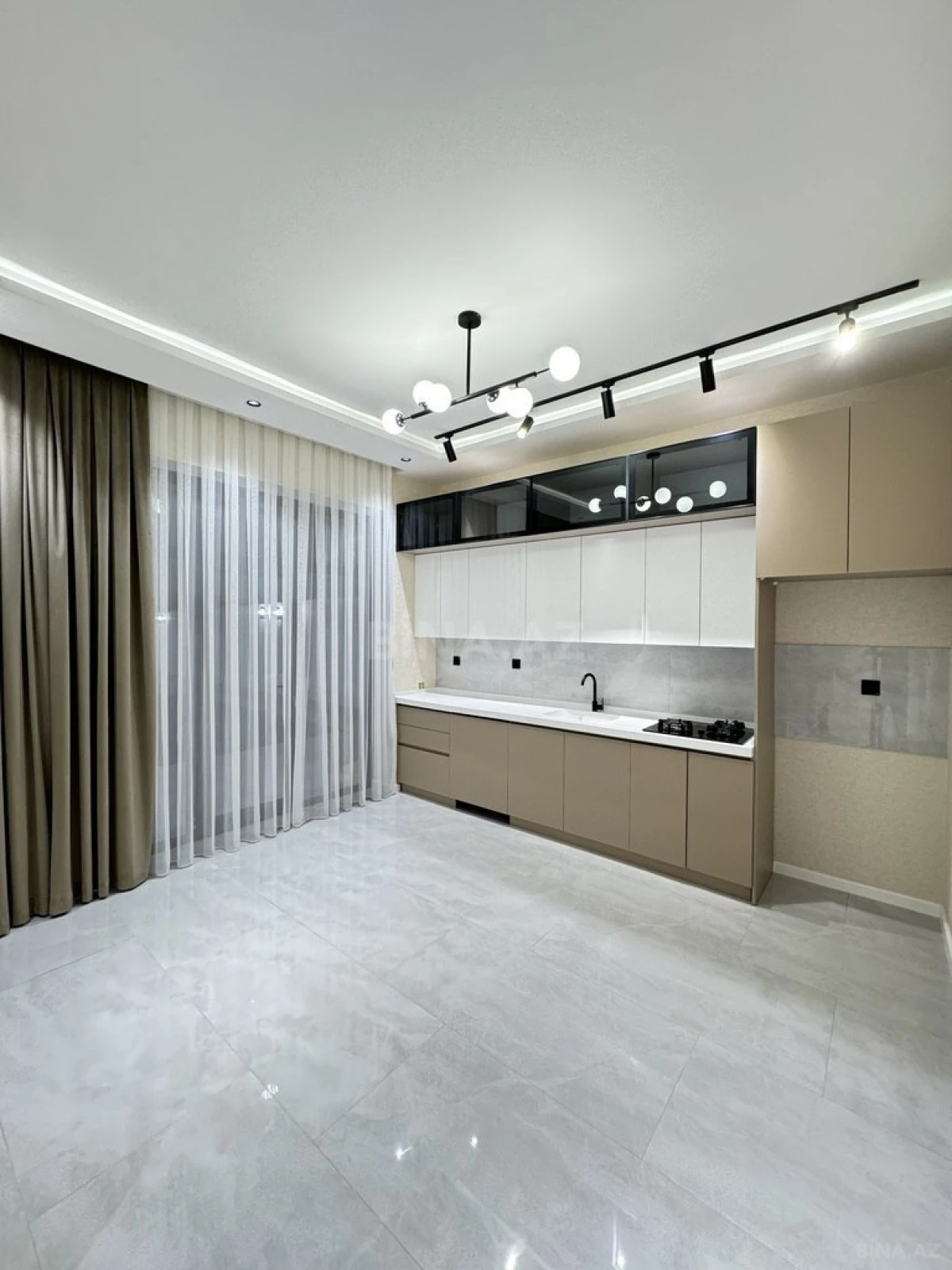 Satılır 4 otaqlı həyət evi 165 m²