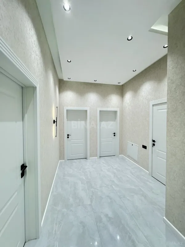 Satılır 4 otaqlı həyət evi 165 m²