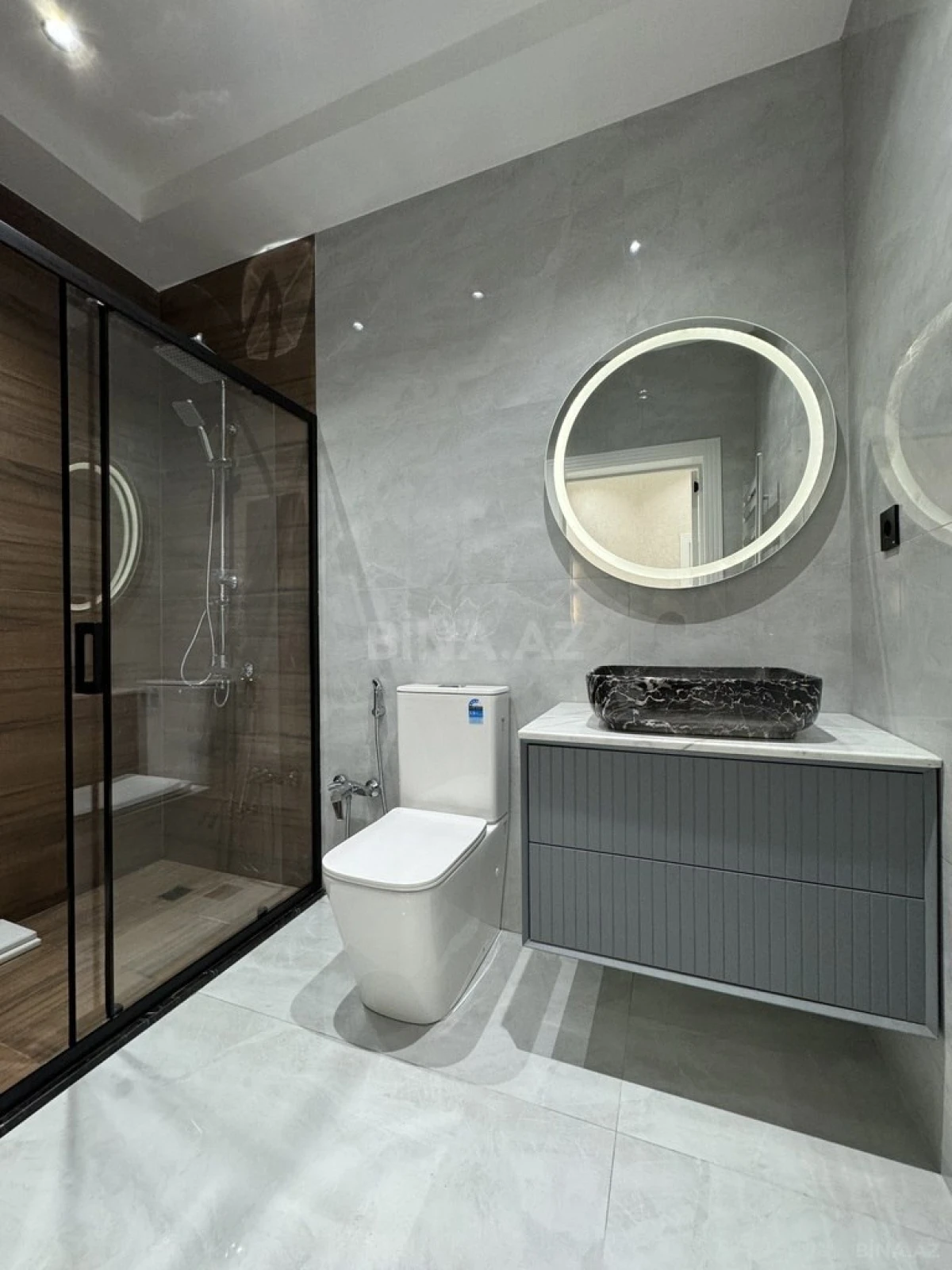 Satılır 4 otaqlı həyət evi 165 m²