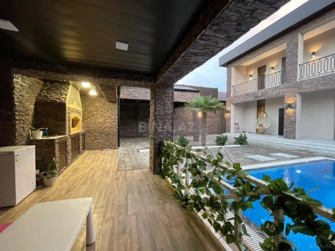 Kirayə verilir 4 otaqlı həyət evi 250 m²