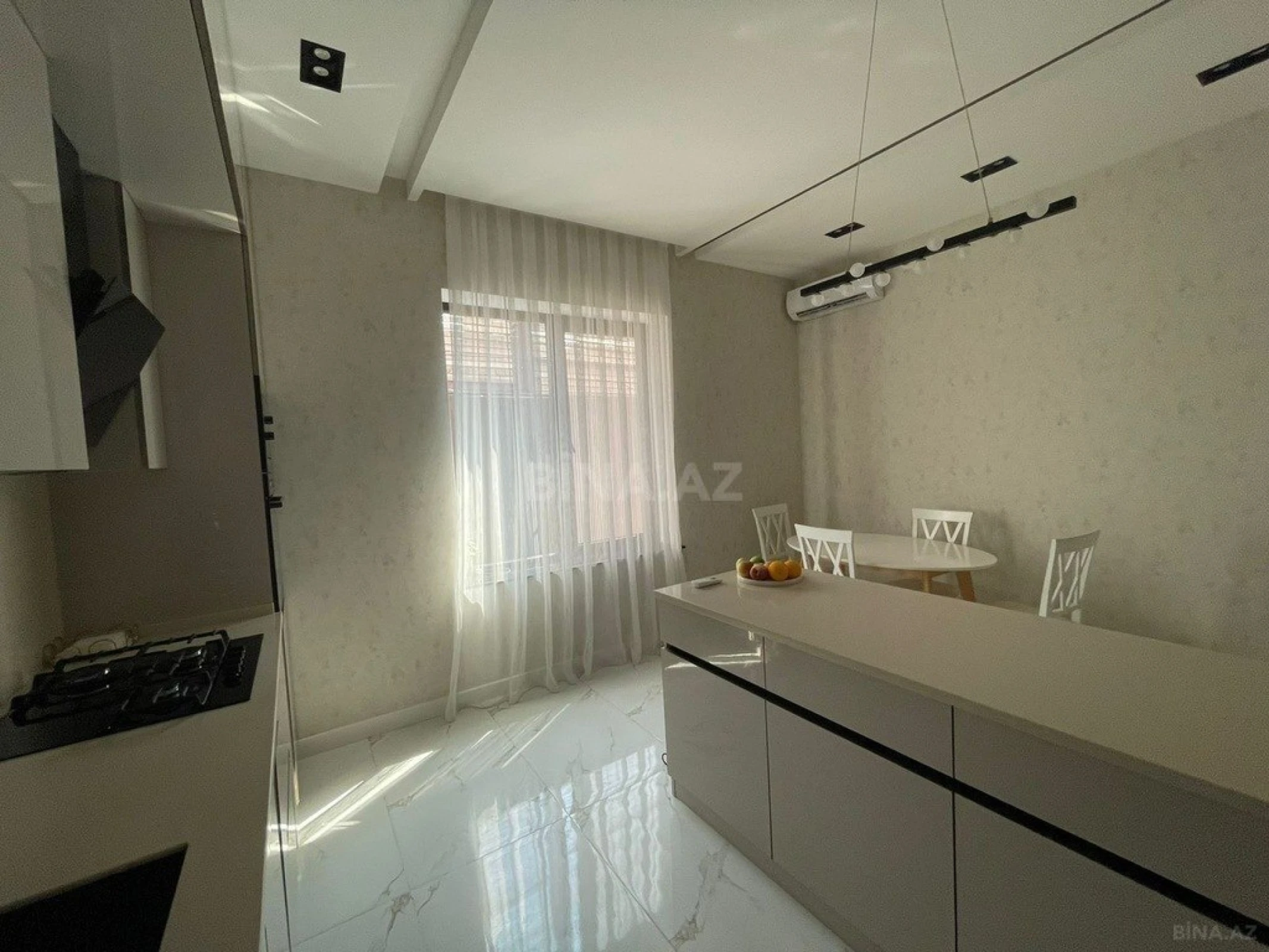 Kirayə verilir 4 otaqlı həyət evi 250 m²