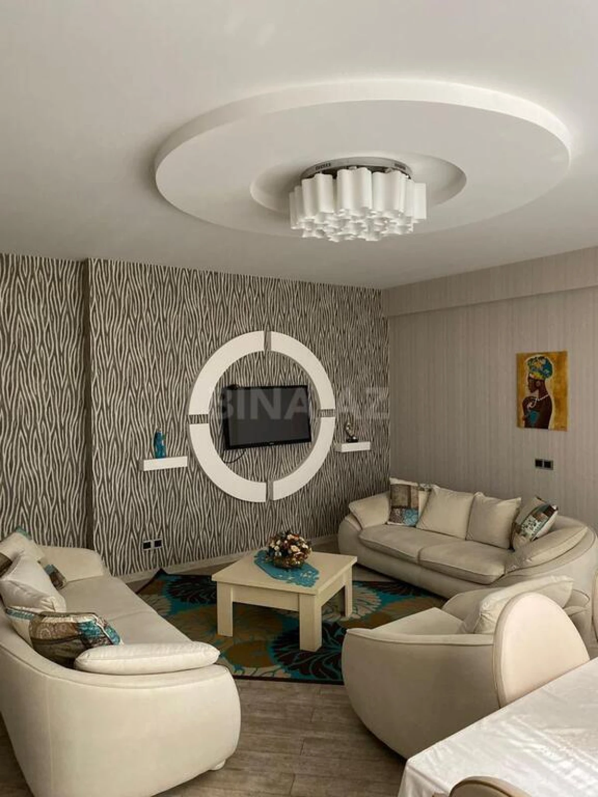 Kirayə verilir 3 otaqlı mənzil 160 m²