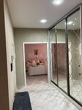 Kirayə verilir 3 otaqlı mənzil 160 m²