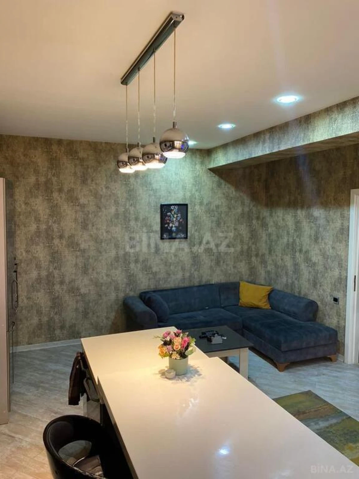 Kirayə verilir 3 otaqlı mənzil 160 m²