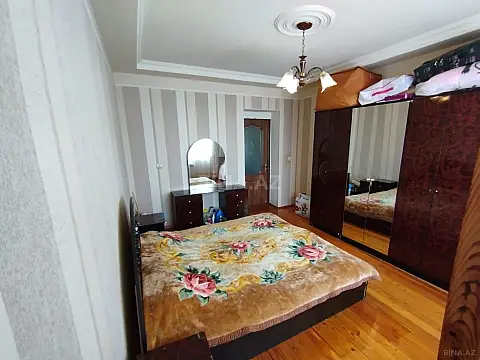 Satılır 4 otaqlı mənzil 105 m²