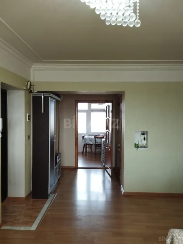 Satılır 4 otaqlı mənzil 105 m²