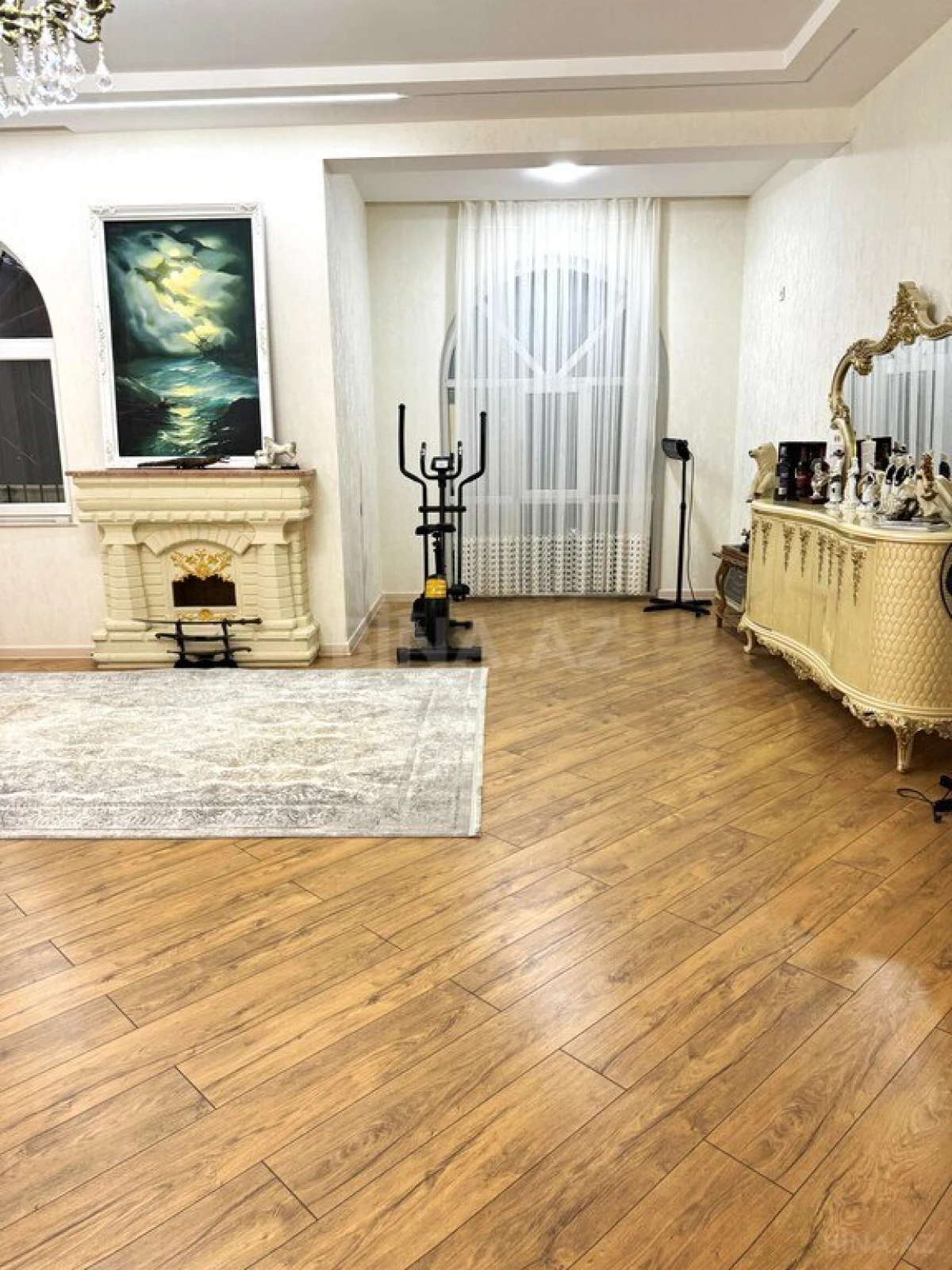 Satılır 7 otaqlı həyət evi 230 m²