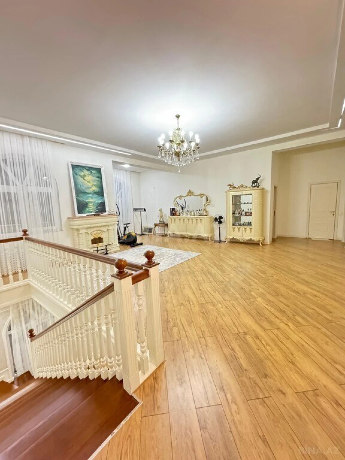 Satılır 7 otaqlı həyət evi 230 m²