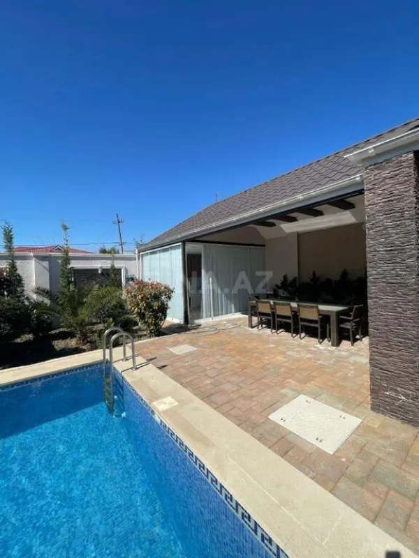 Satılır 6 otaqlı həyət evi 300 m²