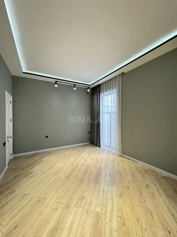 Satılır 4 otaqlı həyət evi 180 m²