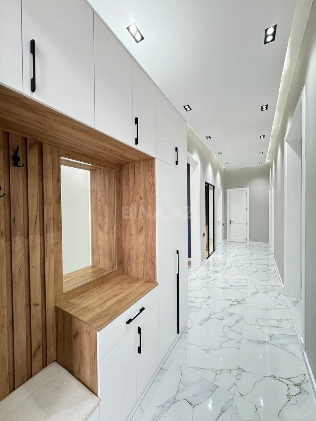 Satılır 4 otaqlı həyət evi 180 m²