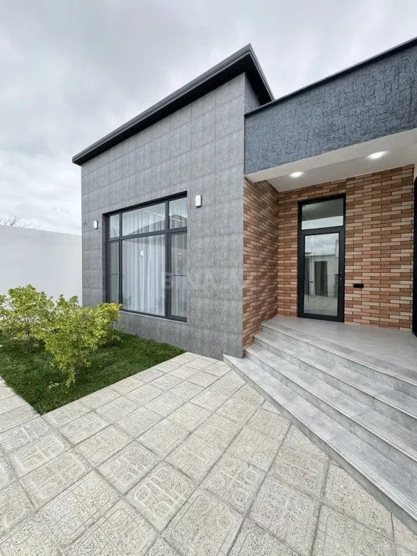Satılır 4 otaqlı həyət evi 180 m²