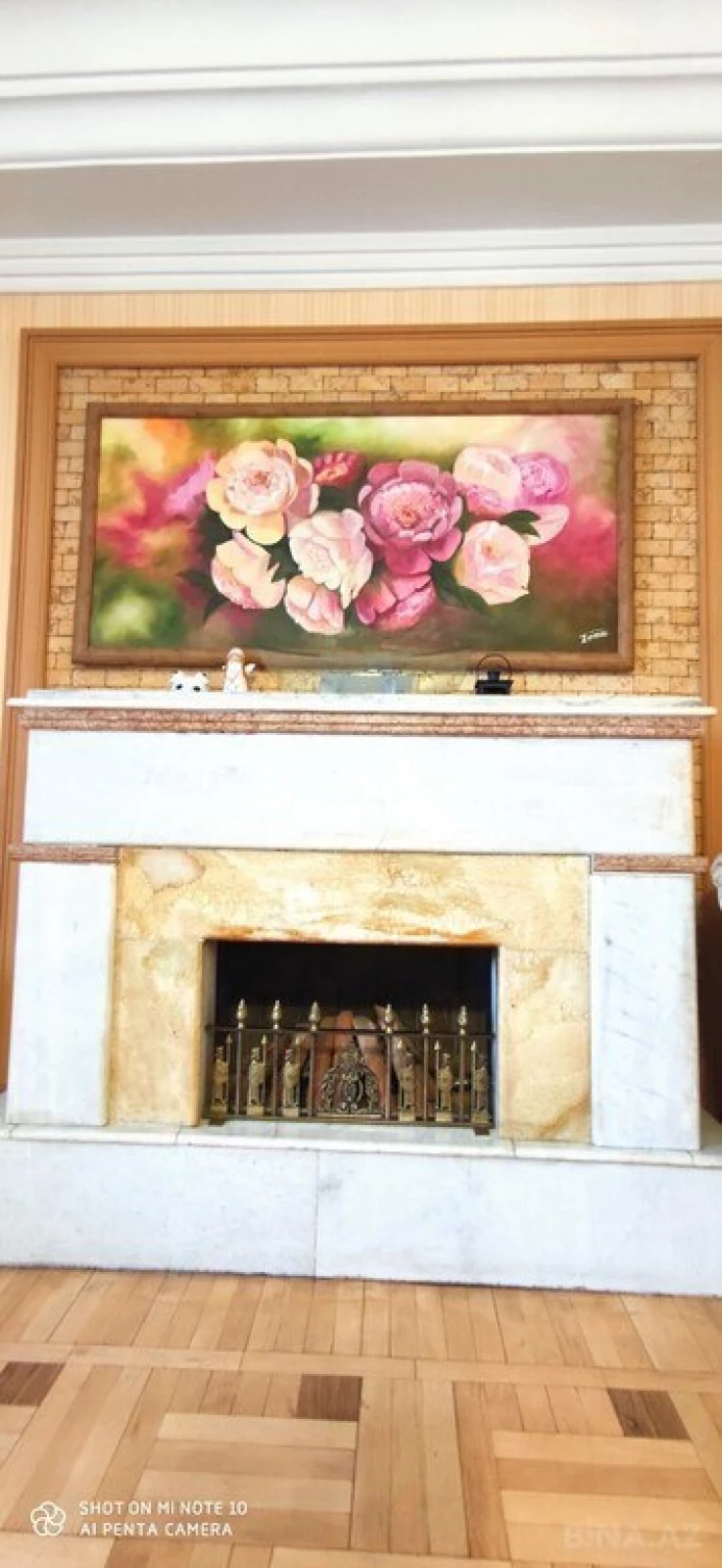 Satılır 5 otaqlı mənzil 192 m²