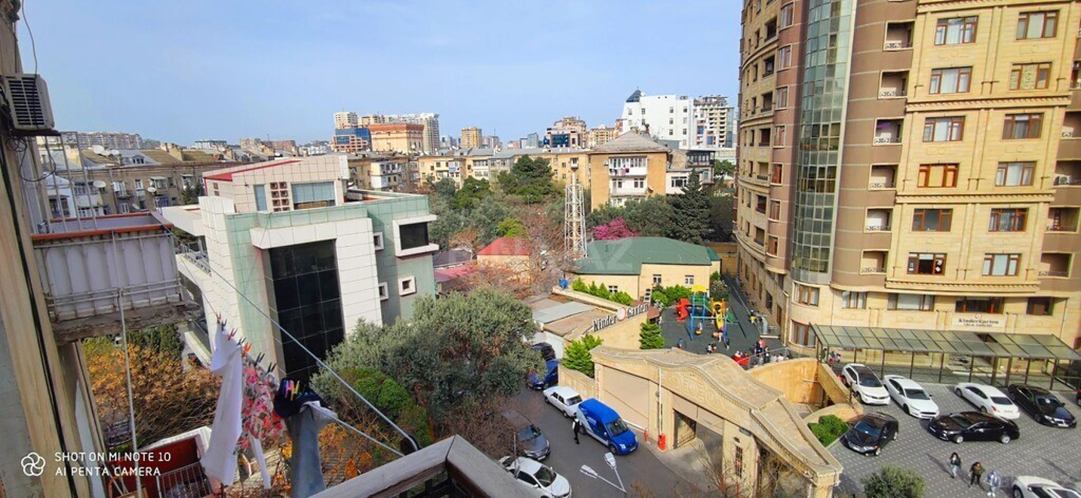 Satılır 5 otaqlı mənzil 192 m²