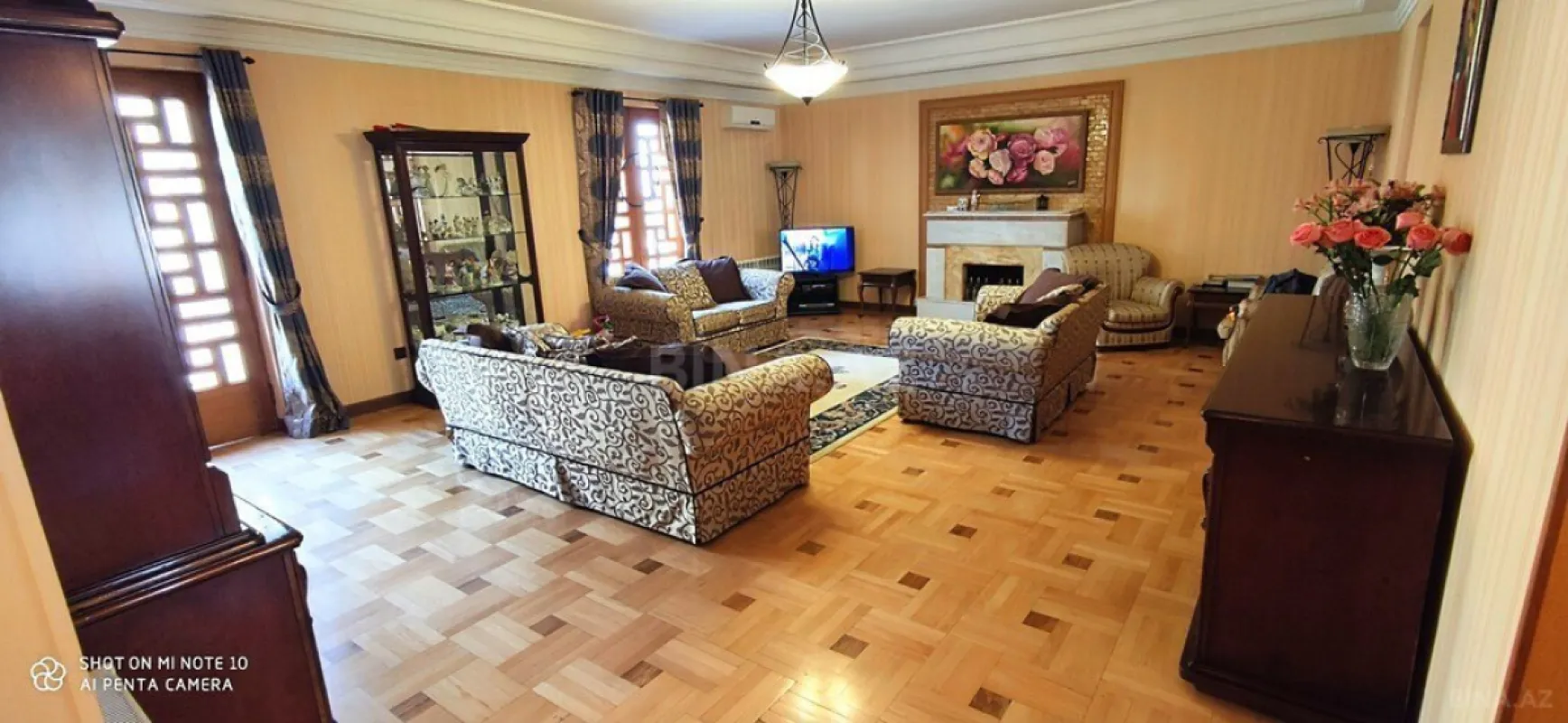 Satılır 5 otaqlı mənzil 192 m²