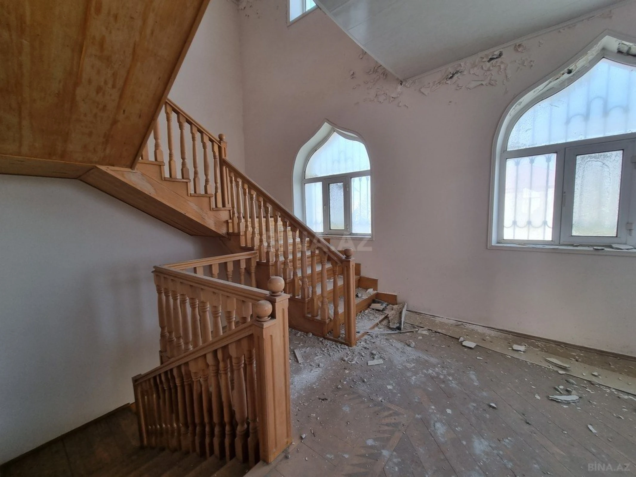 Satılır obyekt 1200 m²