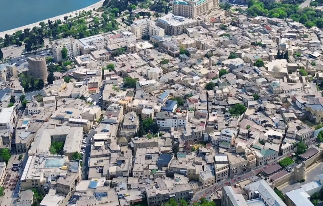 Satılır obyekt 1200 m²