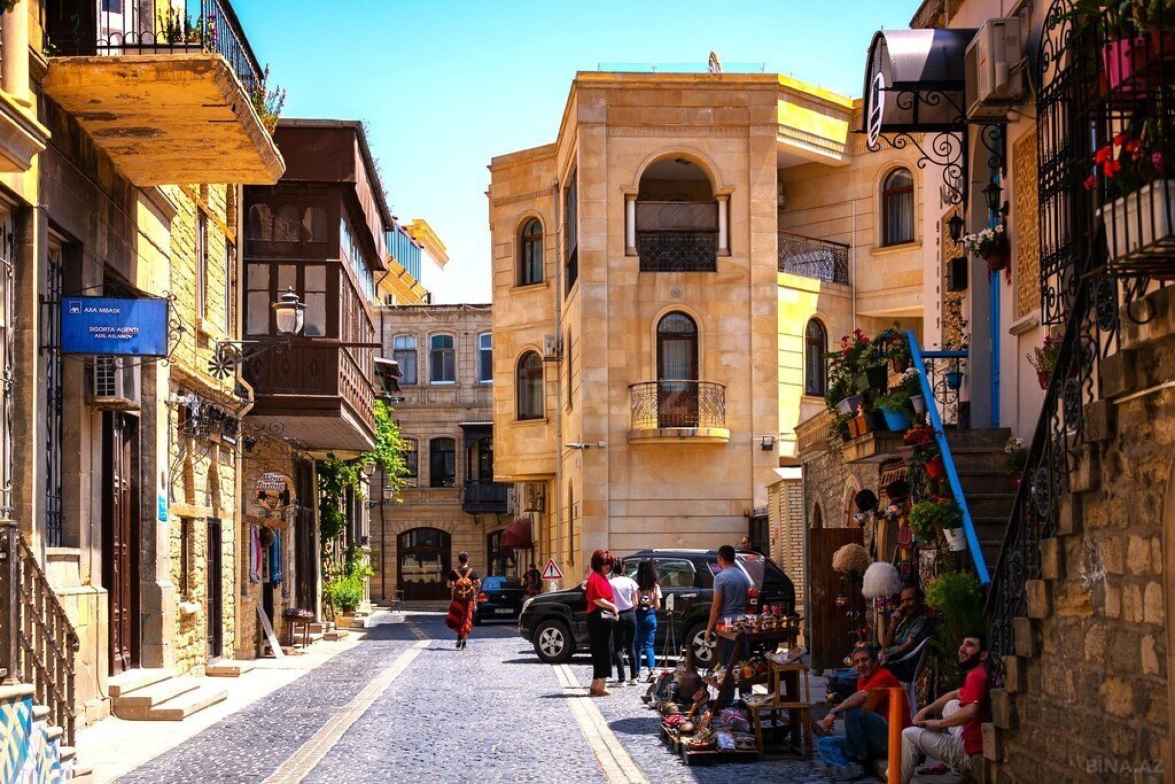 Satılır obyekt 1200 m²