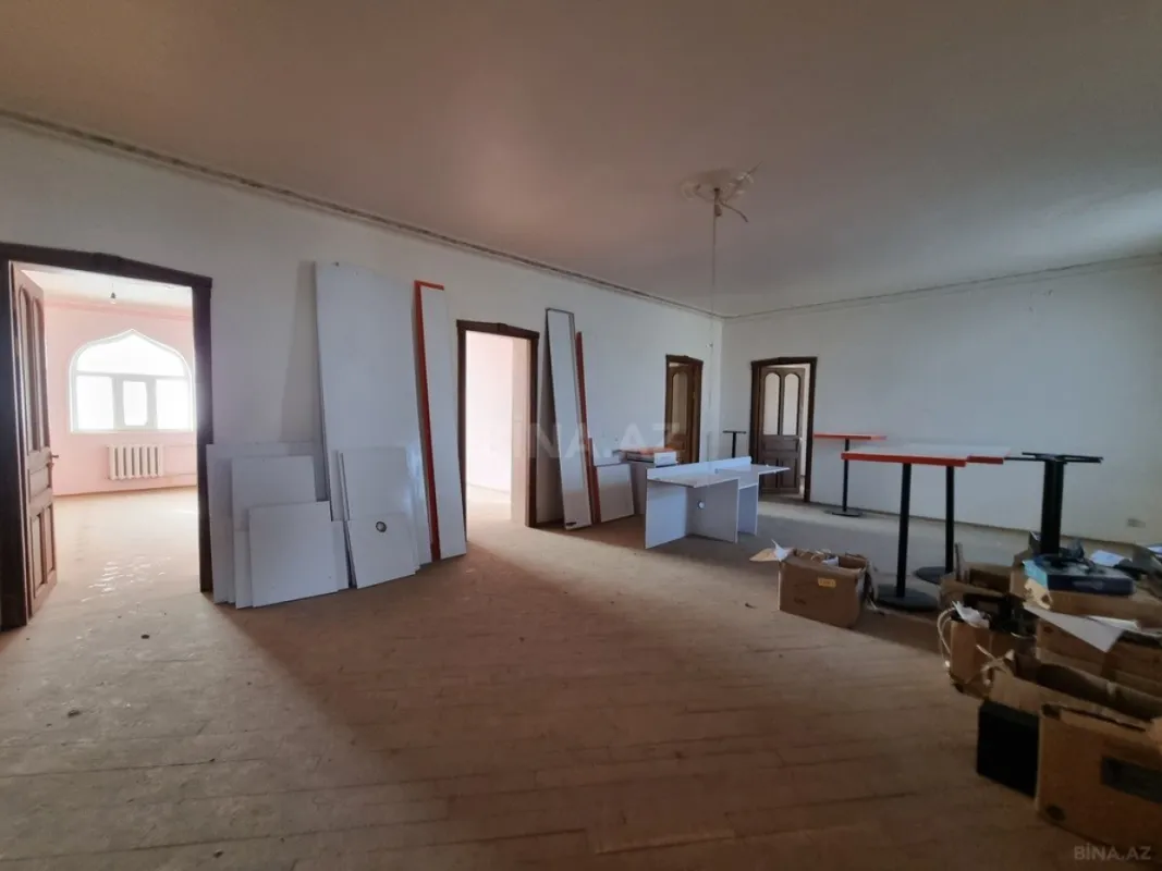 Satılır obyekt 1200 m²