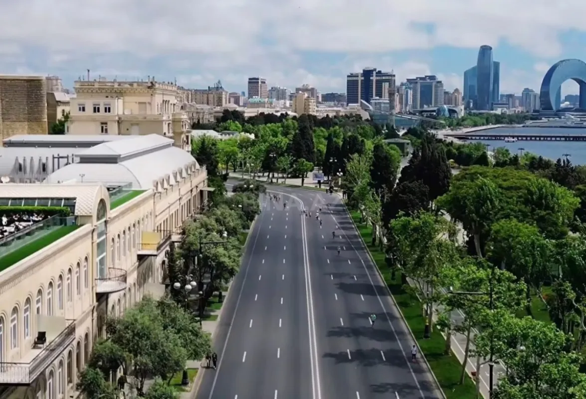 Satılır obyekt 1200 m²