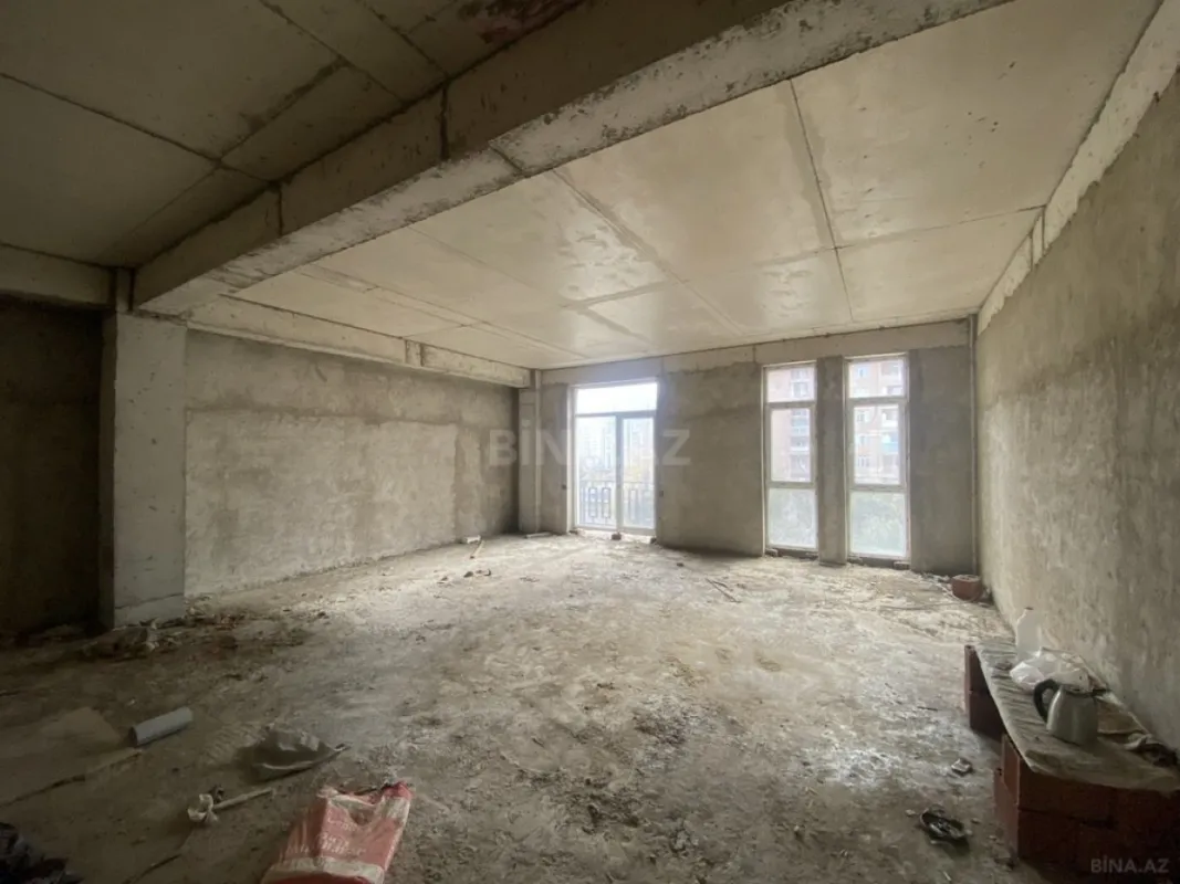 Satılır 3 otaqlı mənzil 164 m²