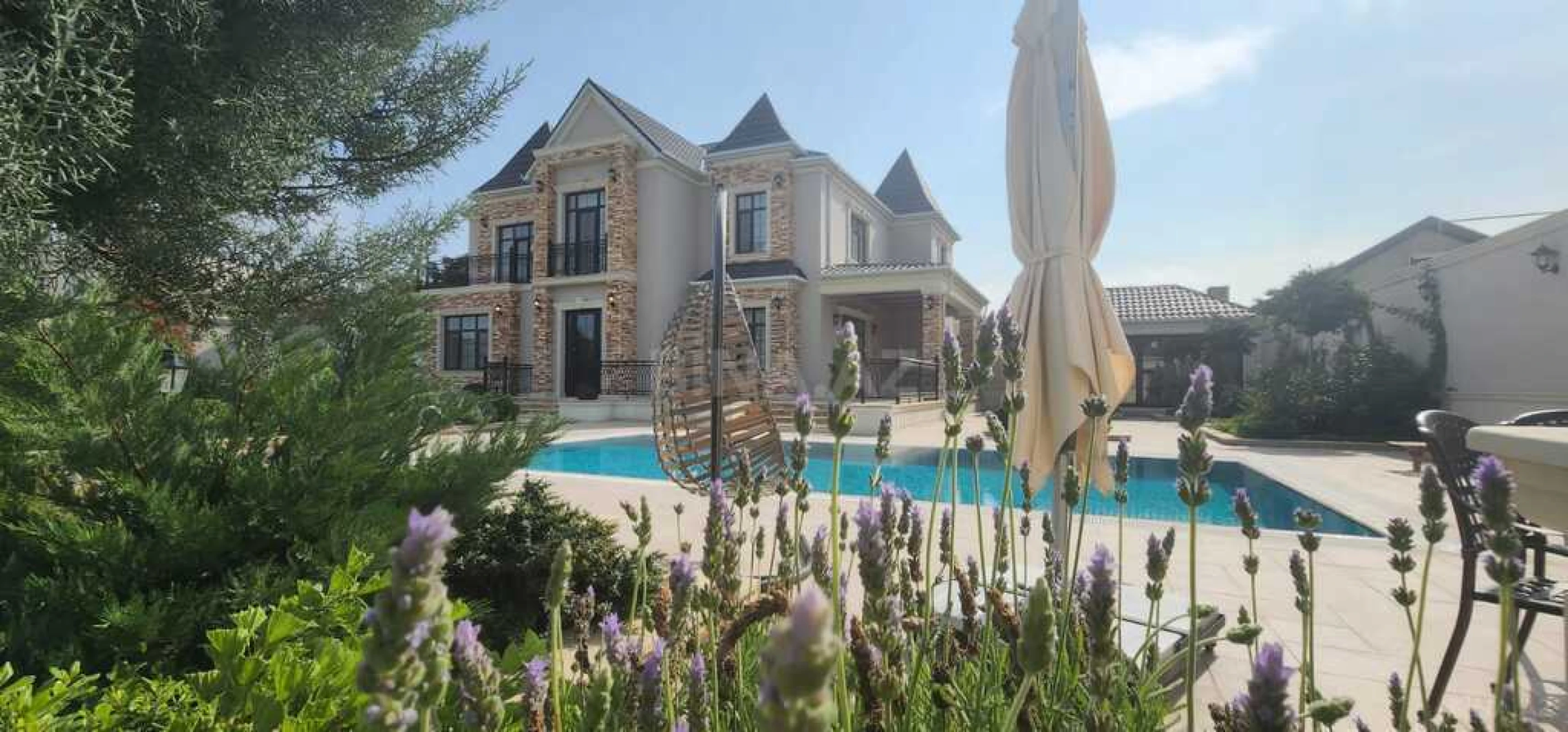 Satılır 7 otaqlı həyət evi 500 m²