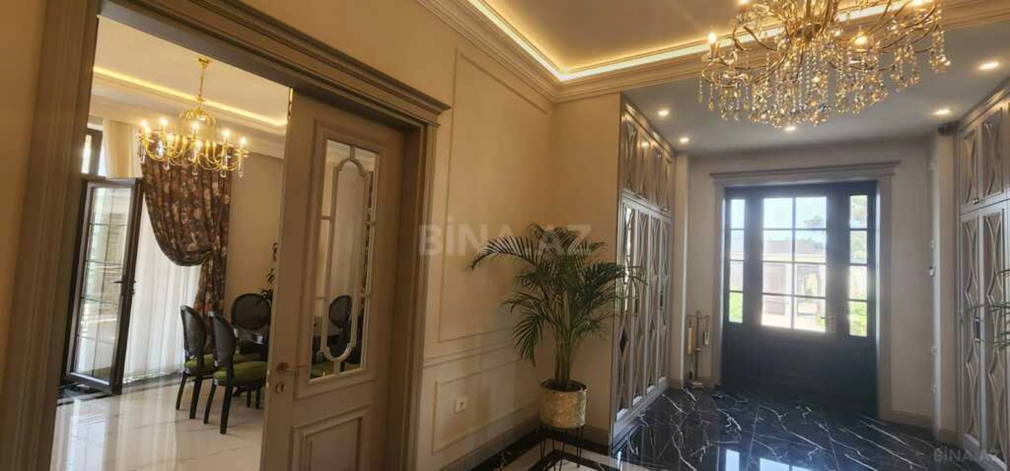 Satılır 7 otaqlı həyət evi 500 m²