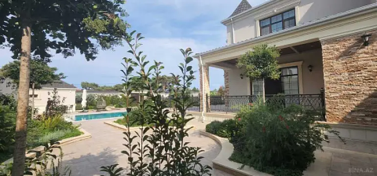 Satılır 7 otaqlı həyət evi 500 m²