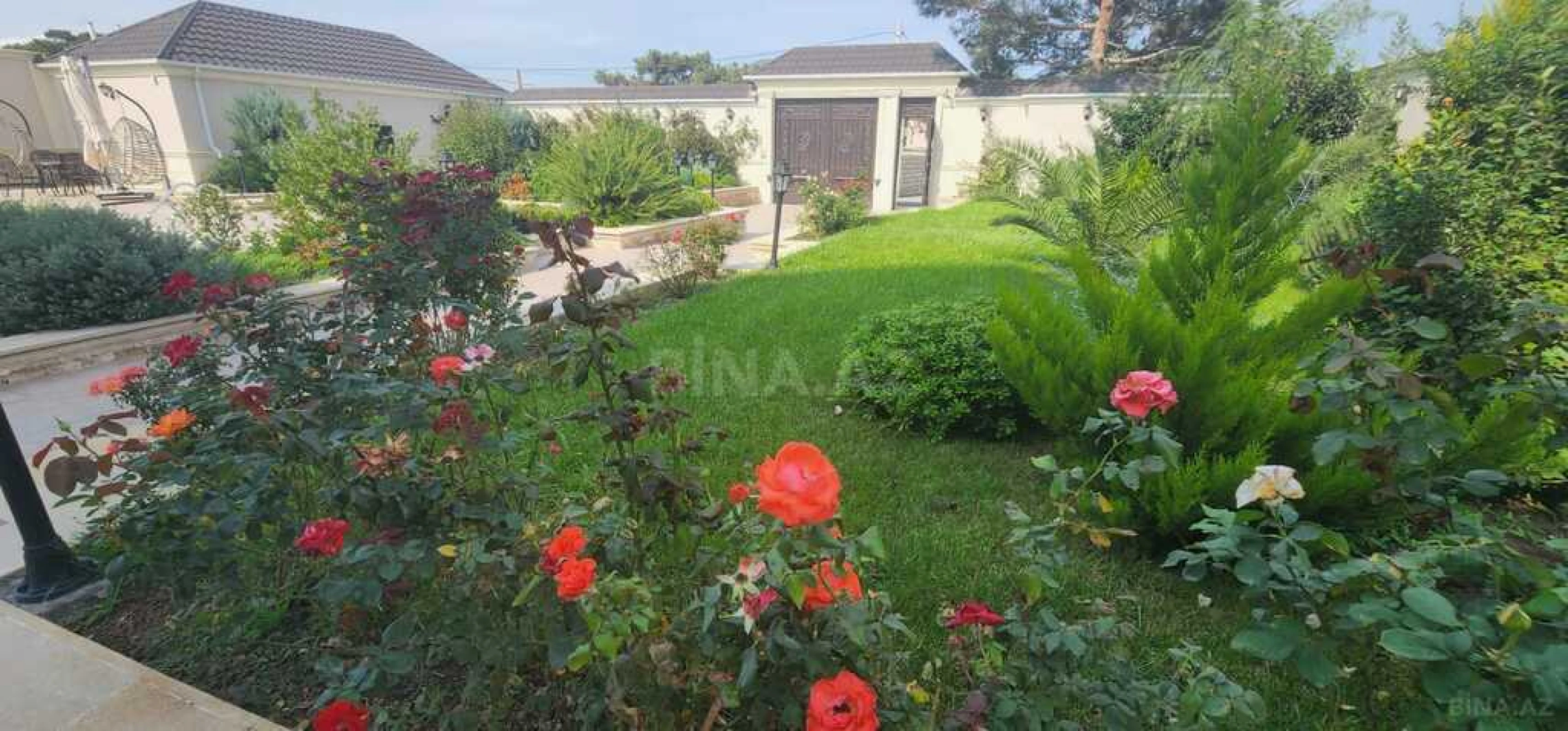 Satılır 7 otaqlı həyət evi 500 m²