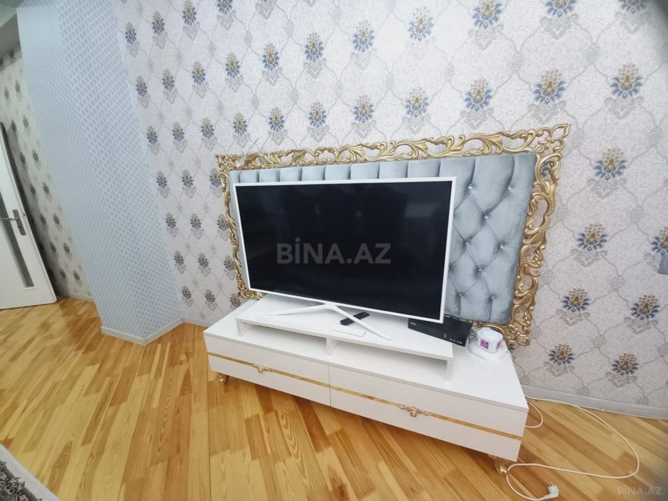Satılır 3 otaqlı mənzil 120 m²