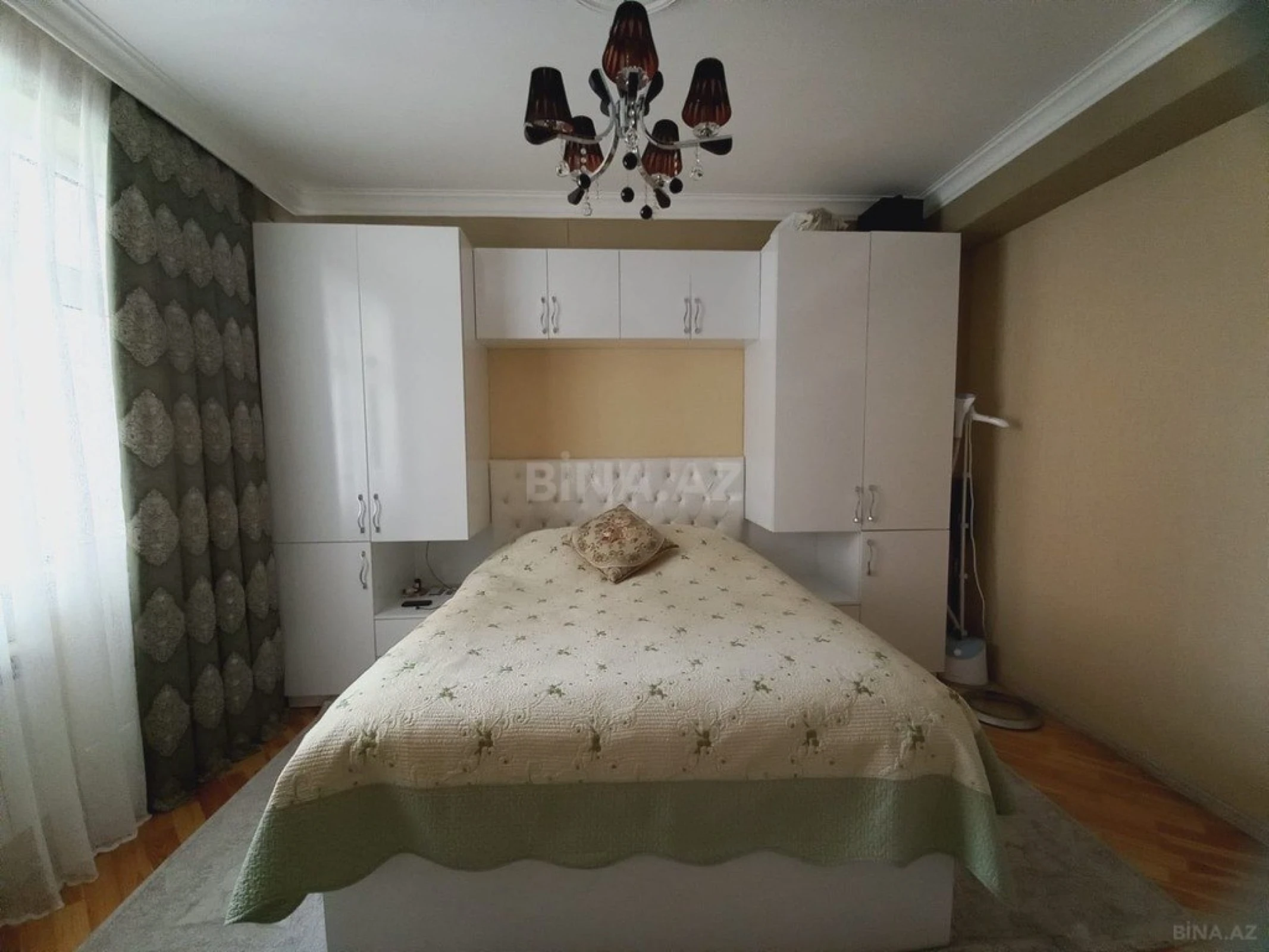 Satılır 3 otaqlı mənzil 120 m²