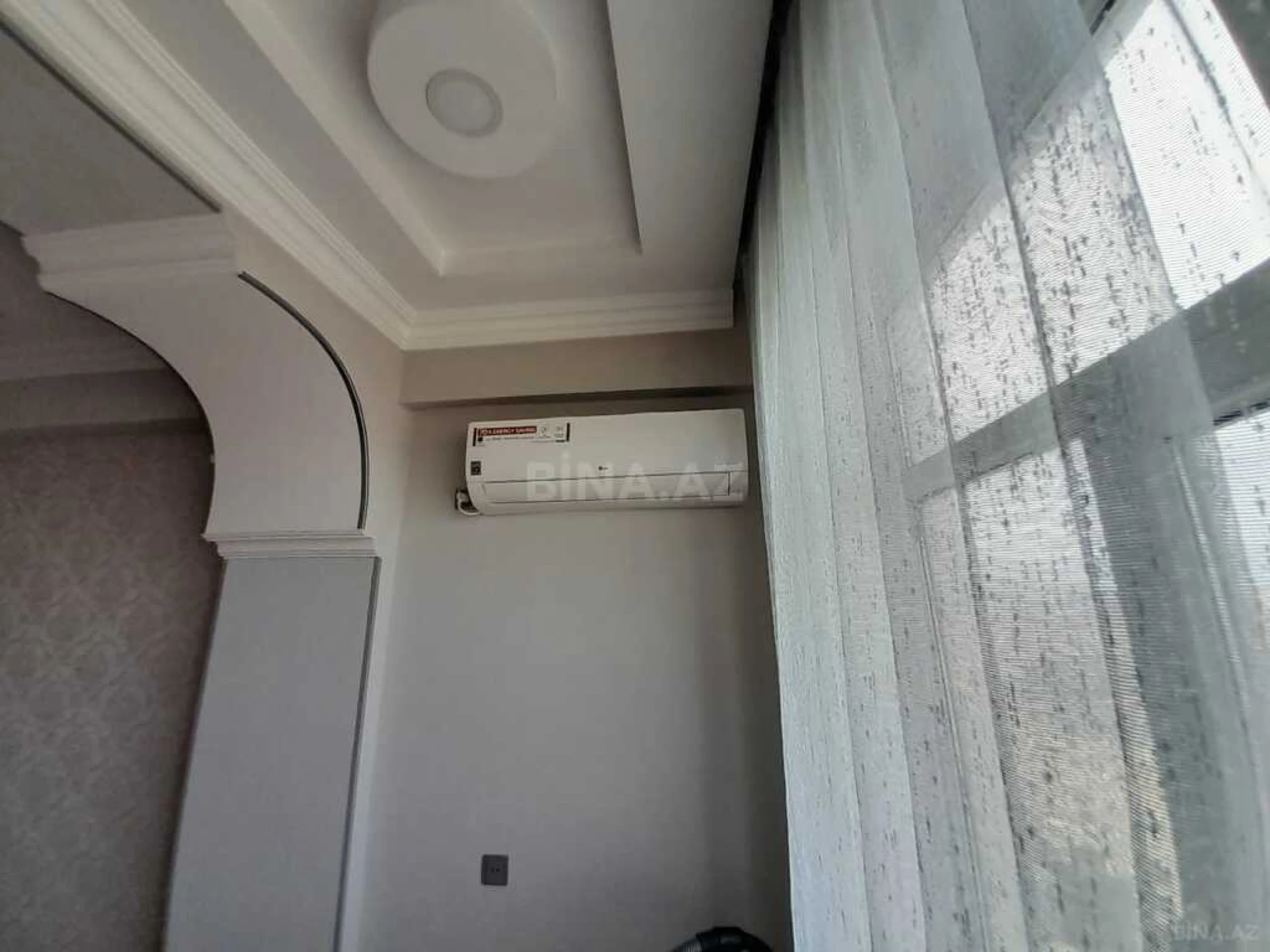 Satılır 2 otaqlı mənzil 86 m²