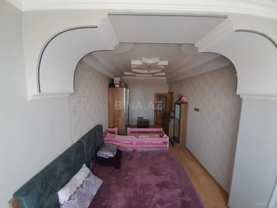 Satılır 2 otaqlı mənzil 86 m²