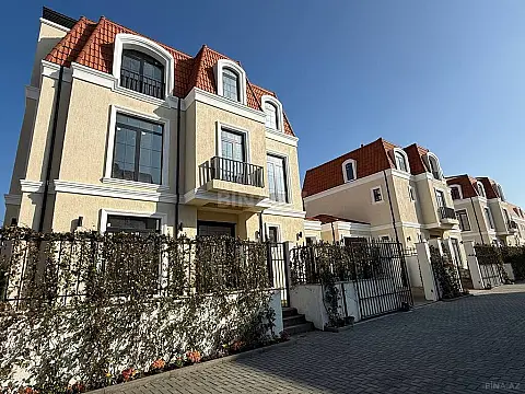 Satılır 7 otaqlı həyət evi 310 m²