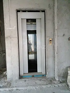 Satılır 11 otaqlı həyət evi 801 m²