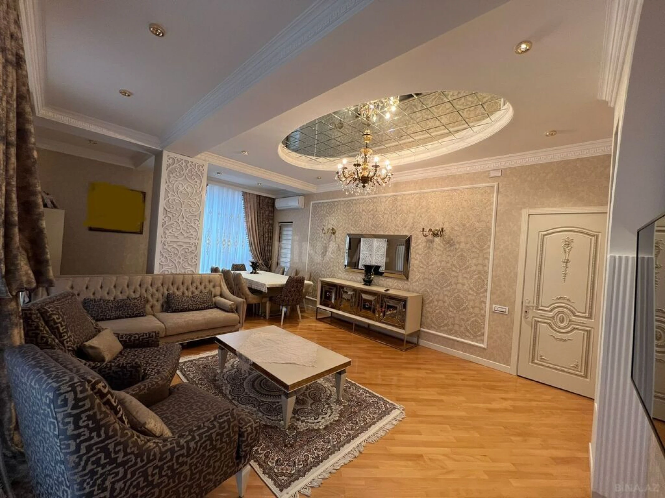 Satılır 3 otaqlı mənzil 125 m²