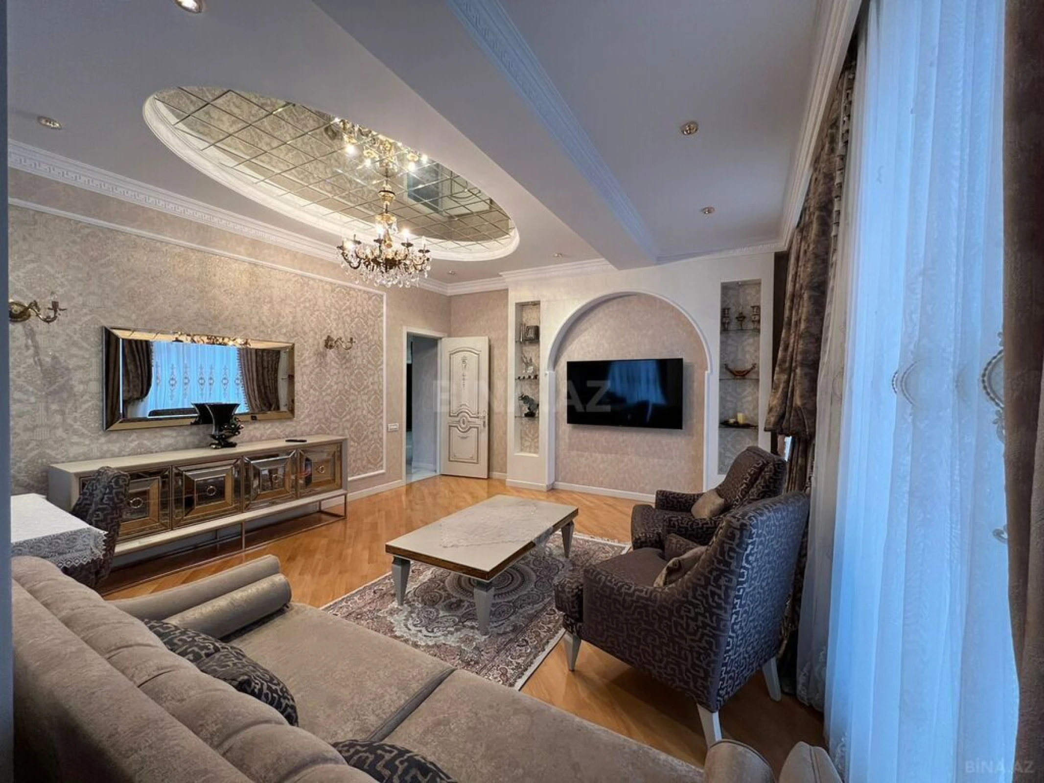 Satılır 3 otaqlı mənzil 125 m²