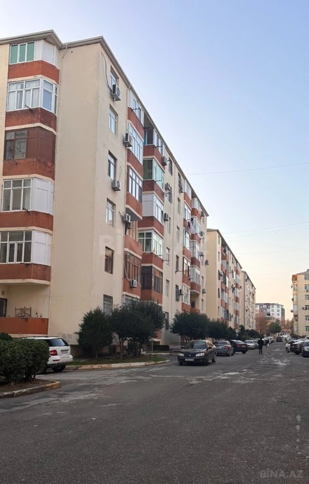 Satılır 1 otaqlı mənzil 54 m²