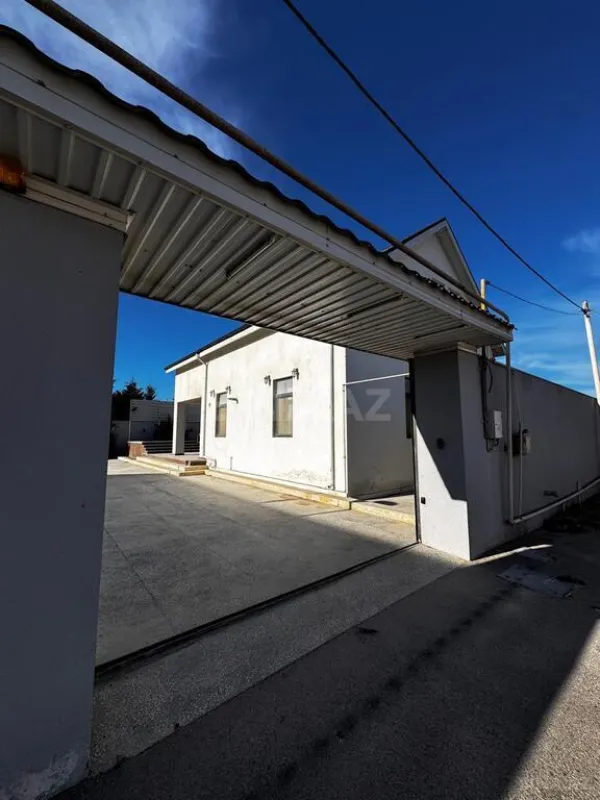 Satılır 5 otaqlı həyət evi 220 m²