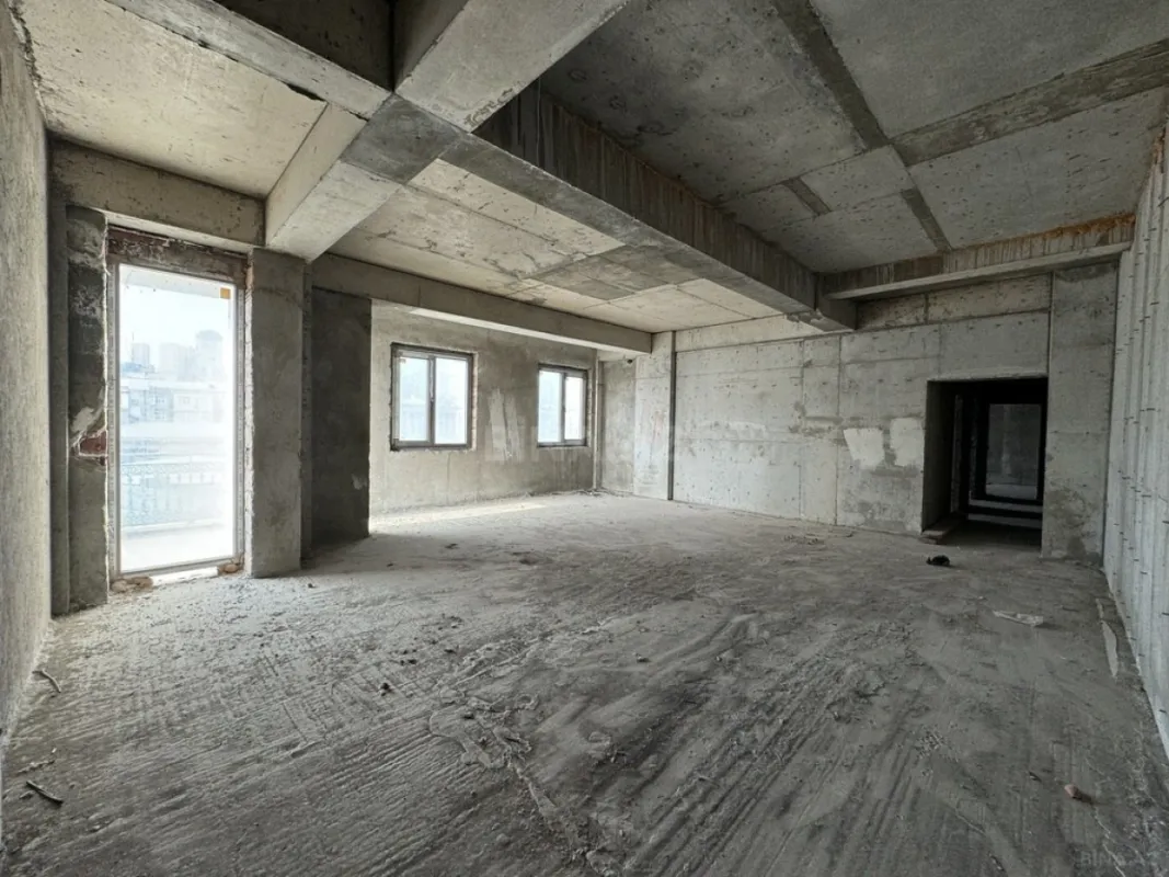 Satılır 3 otaqlı mənzil 189 m²