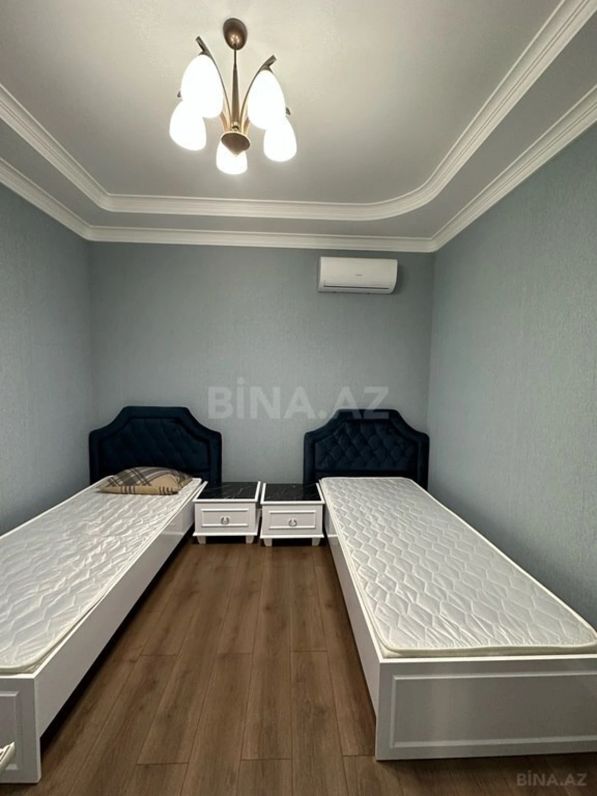 Kirayə verilir 3 otaqlı mənzil 130 m²