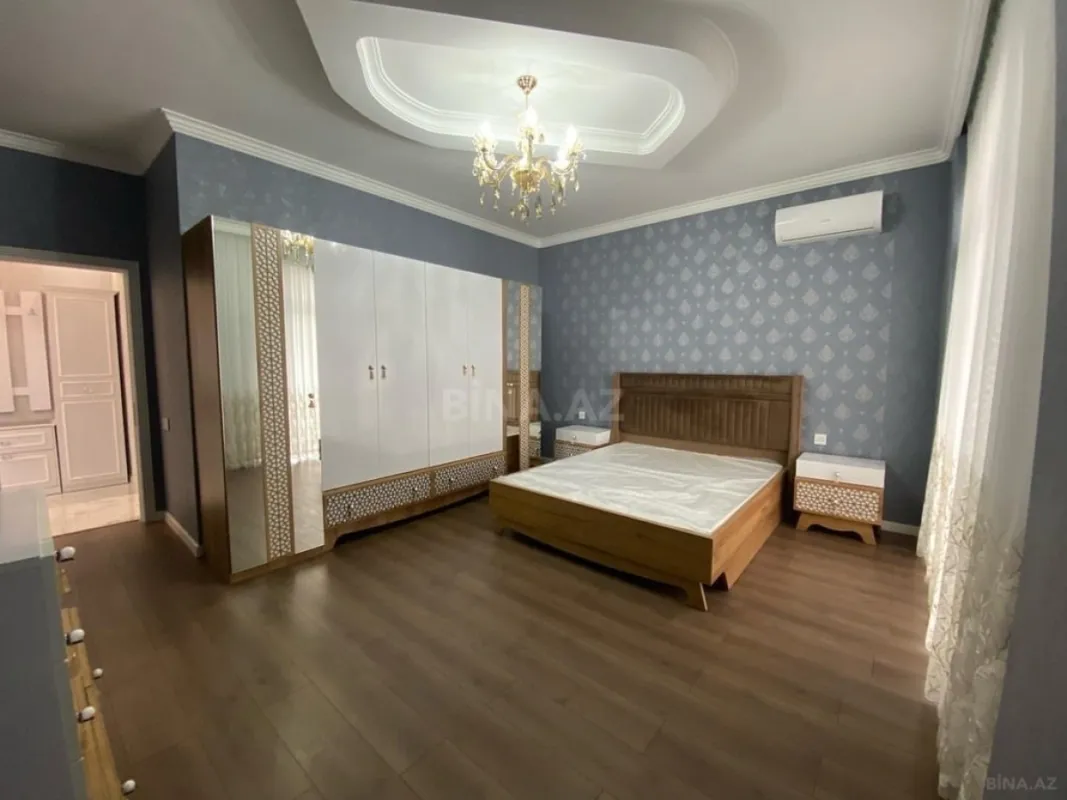 Kirayə verilir 3 otaqlı mənzil 130 m²