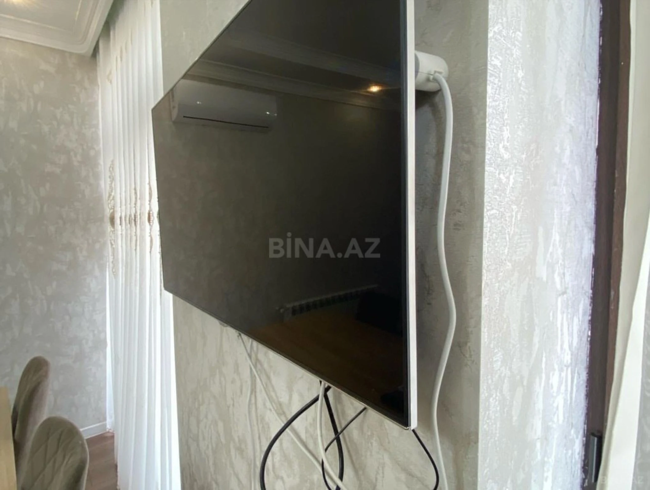 Kirayə verilir 3 otaqlı mənzil 130 m²