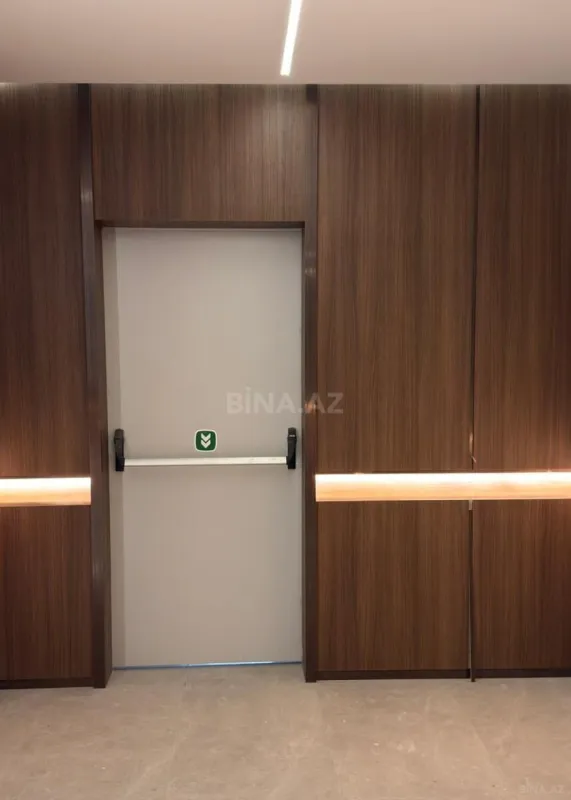 Satılır 4 otaqlı mənzil 266.4 m²