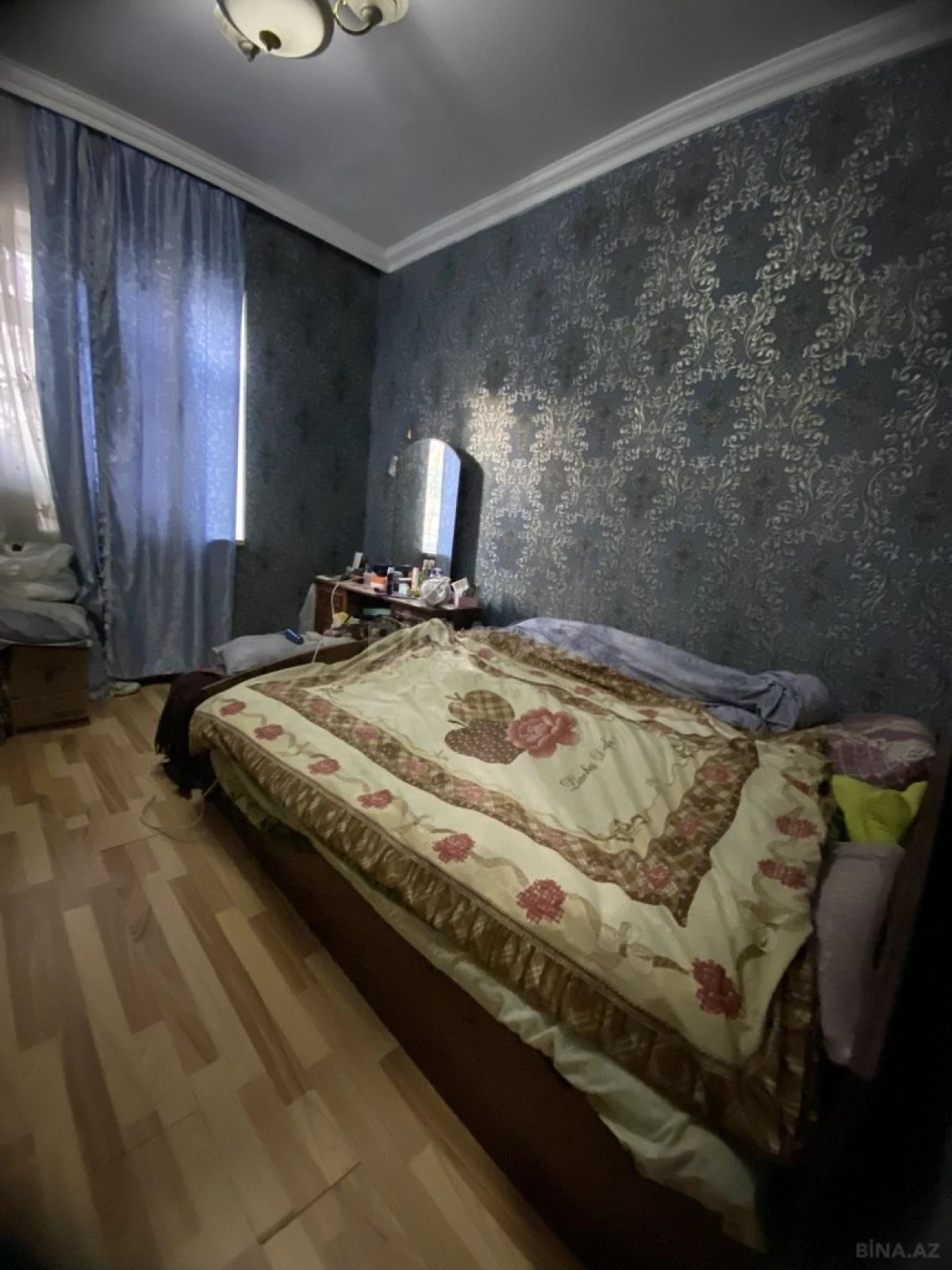 Satılır obyekt 900 m²