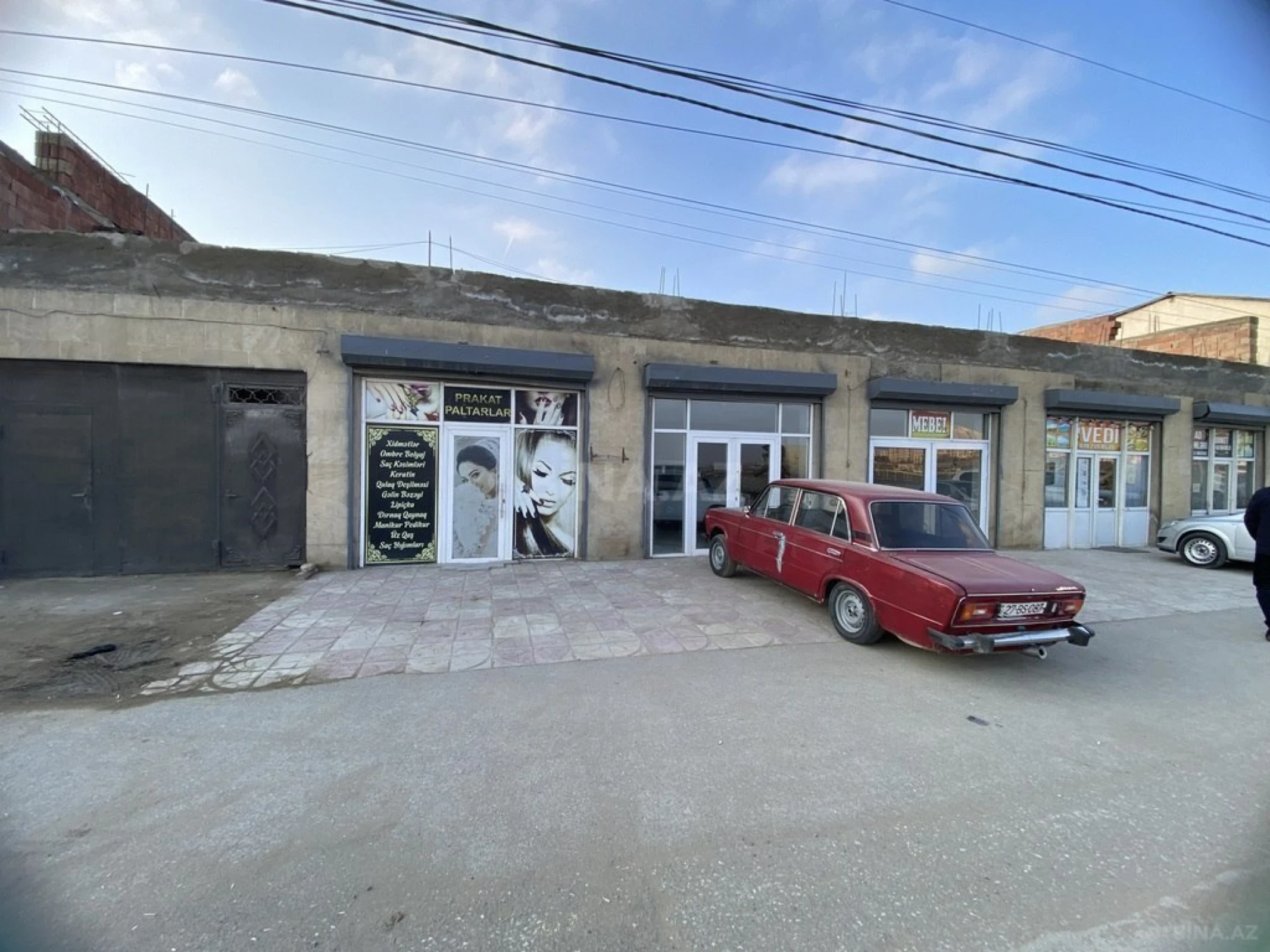 Satılır obyekt 900 m²