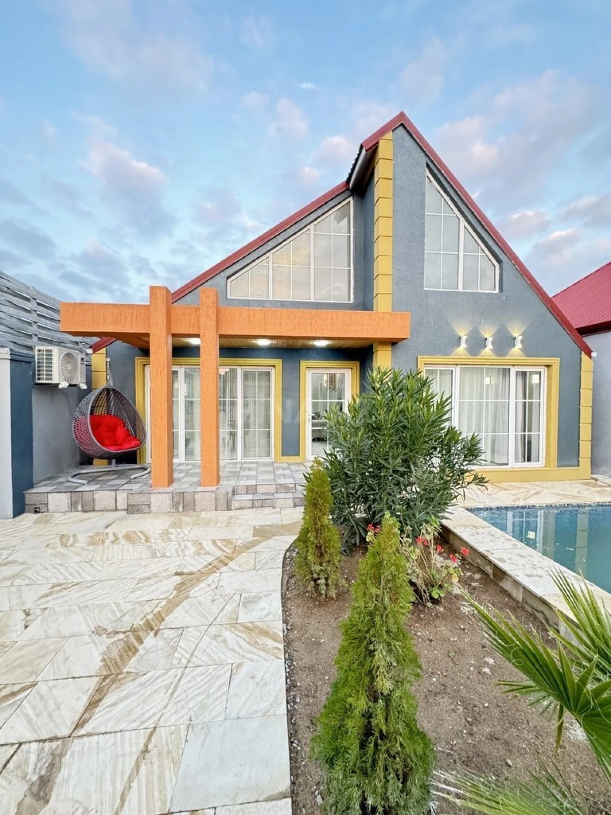 Satılır 4 otaqlı həyət evi 170 m²