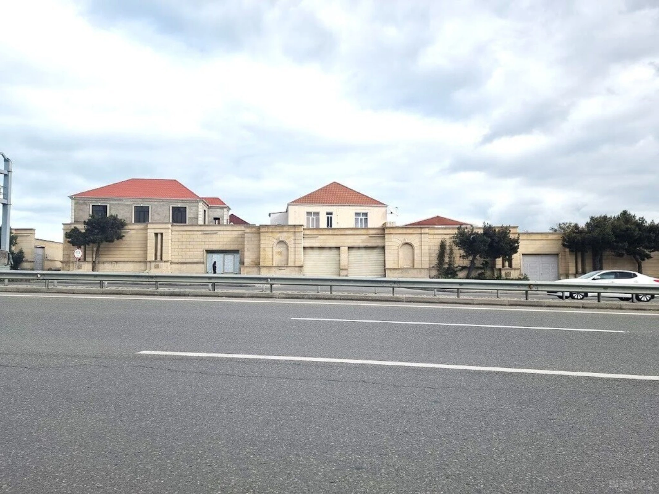 Satılır torpaq sahəsi 25 m²