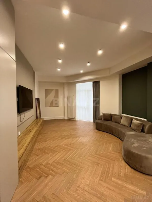 Kirayə verilir 3 otaqlı mənzil 120 m²